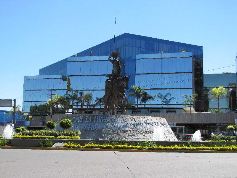 מלון Aranzazu Plaza Kristal אגואסקליינטס מראה חיצוני תמונה